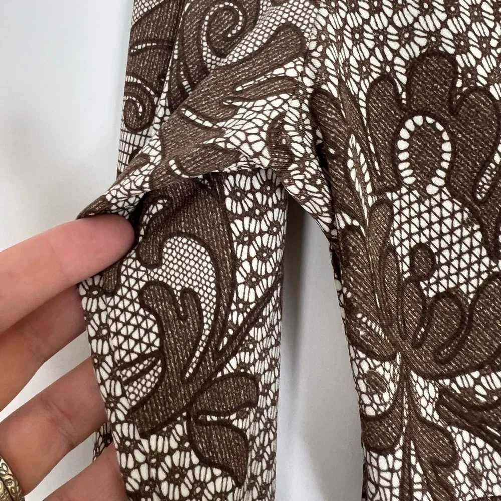 LONDON TIMES ruche waist dress with surprise neck brown and ivory floral… - Picture 4 of 6